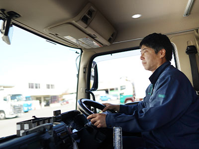 今日も安全第一で出発です（2020）